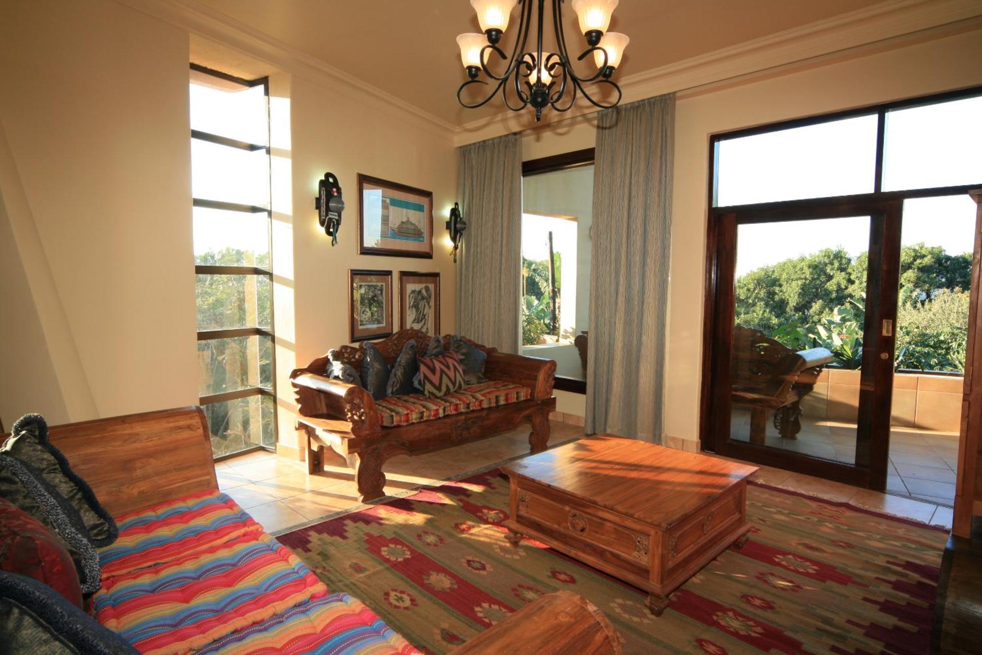 Ammazulu African Palace Kloof Esterno foto