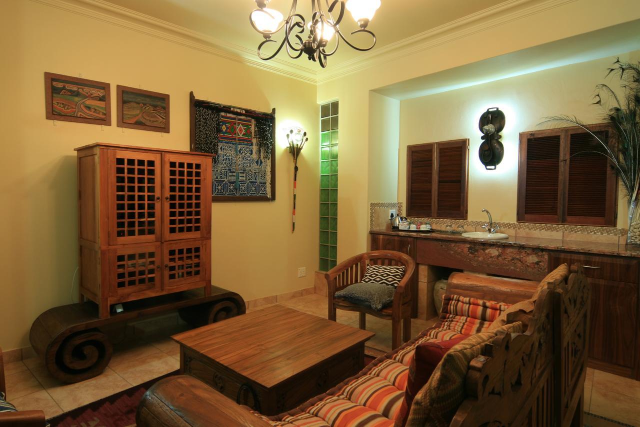 Ammazulu African Palace Kloof Esterno foto
