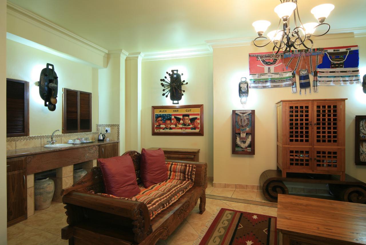 Ammazulu African Palace Kloof Esterno foto
