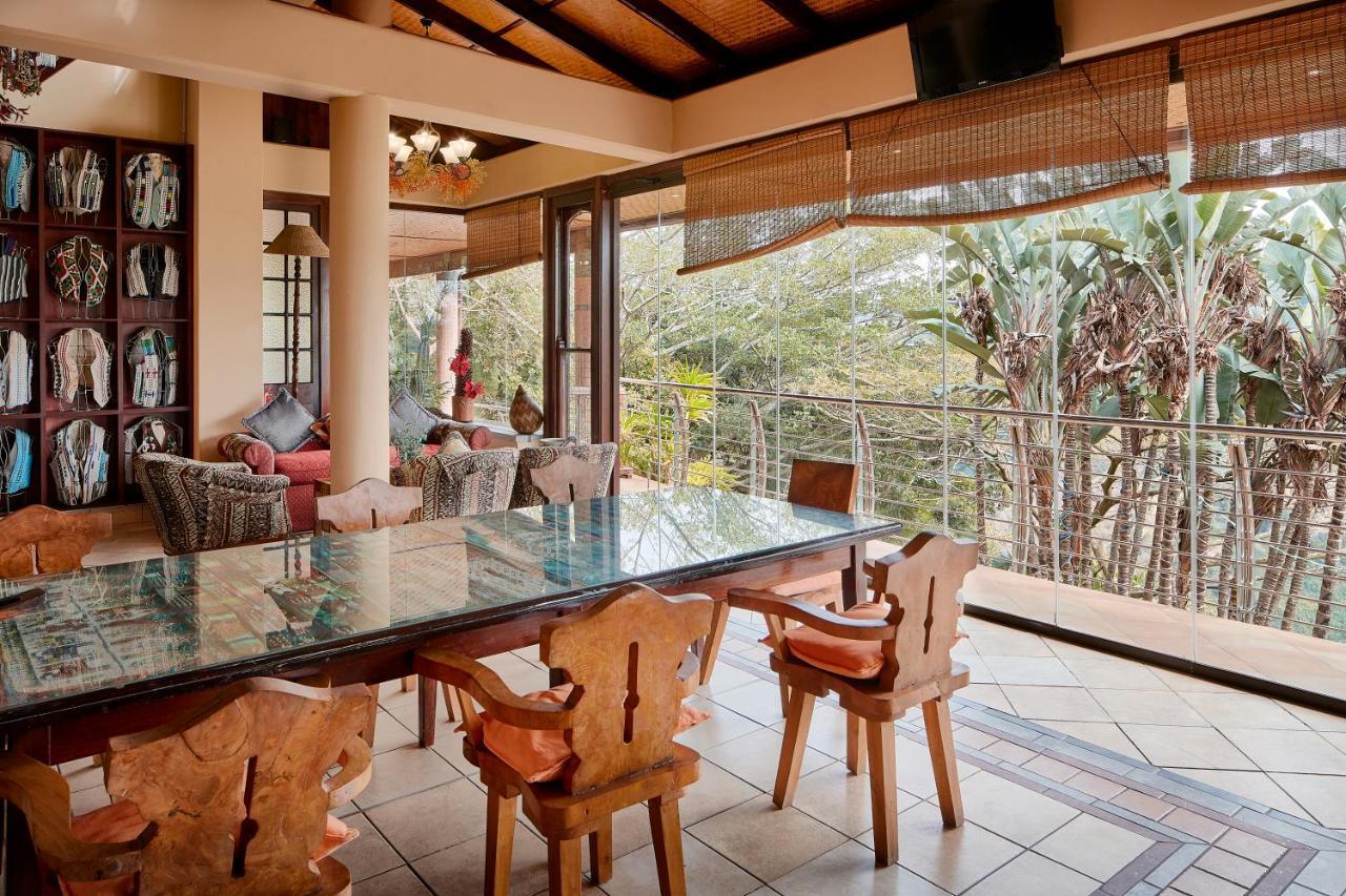 Ammazulu African Palace Kloof Esterno foto